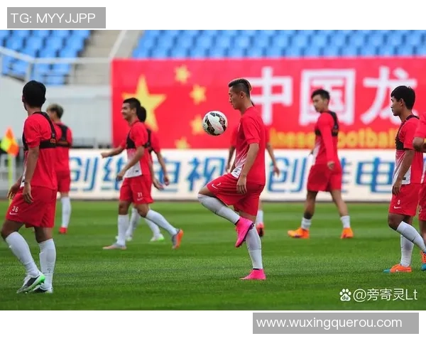 14岁足球天才崭露头角 打破年龄界限挑战世界顶级球员