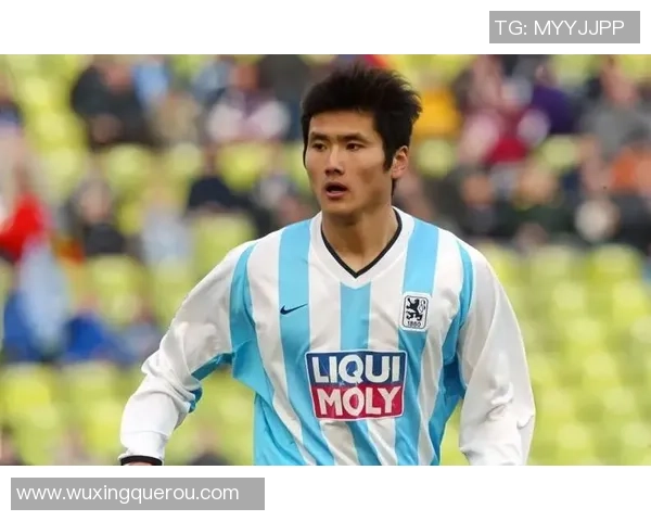 2023年足球球星转会大潮揭秘 谁将成为新赛季的亮点与黑马