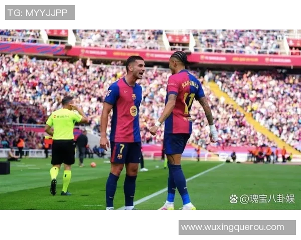 足球场上疯狂的球星们：从疯狂进球到场外爆炸新闻的全景式解析